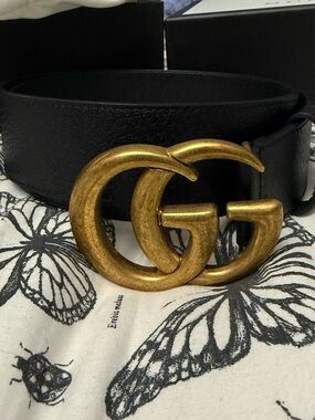 Gucci Black Leather Belt with Antiqued Gold Double G Buckle Size 75